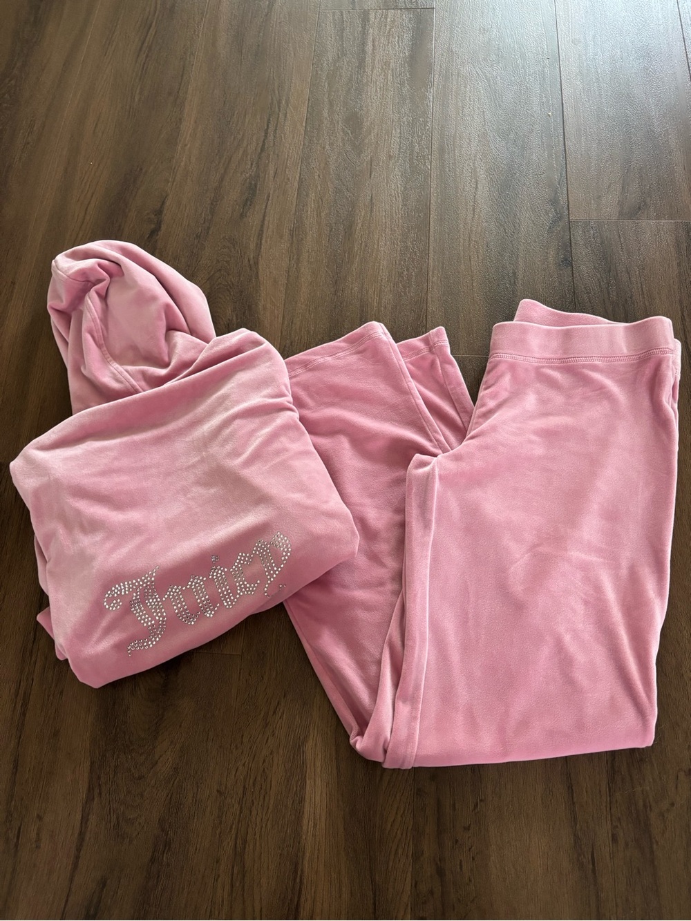 Juicy Couture Women’s Pink Velour Hoodie & Sweatpants Set